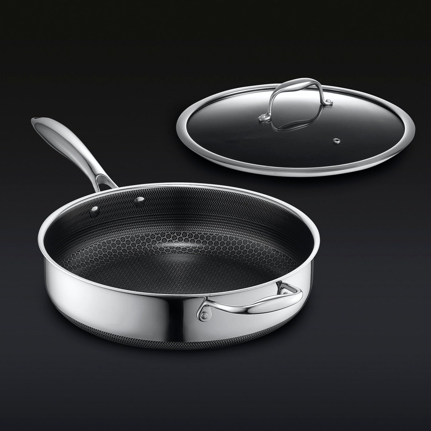 Hybrid Deep Saut¨¦ Pan with Lid, 4.5-Qt